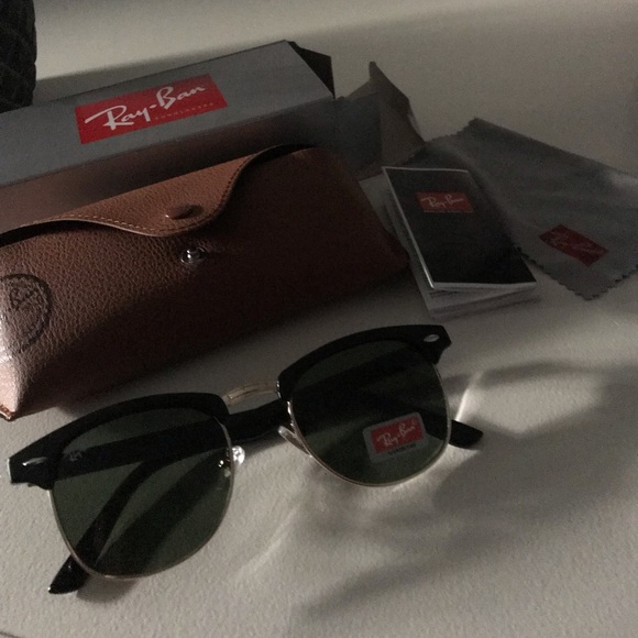 Ray-Ban Clubmaster - Picture 1 of 4